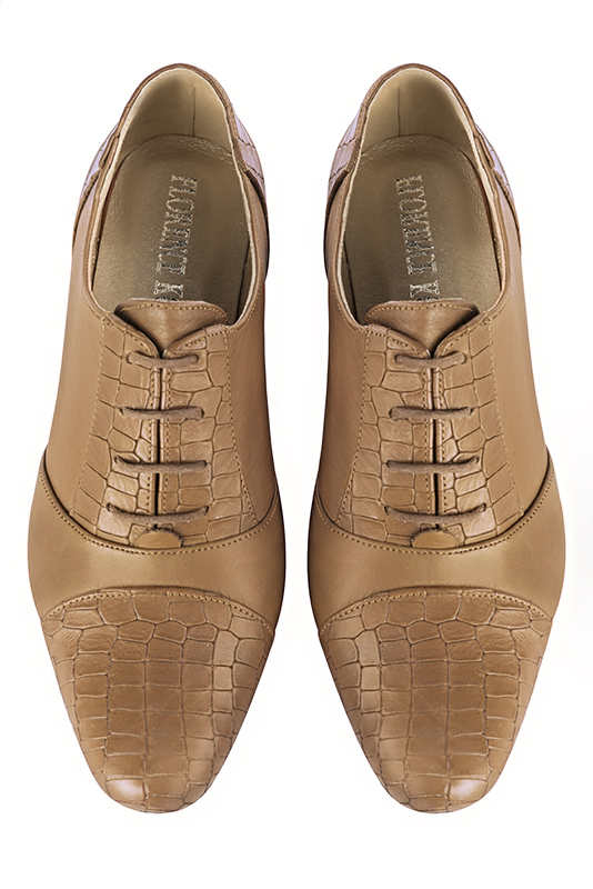 Camel beige women's essential lace-up shoes. Round toe. Low block heels. Top view - Florence KOOIJMAN
